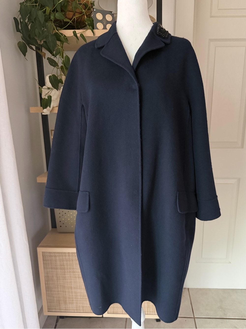 ‘S Max Mara Cucito a Mano Navy Coat Sz 44 Beaded Crystal Shoulder